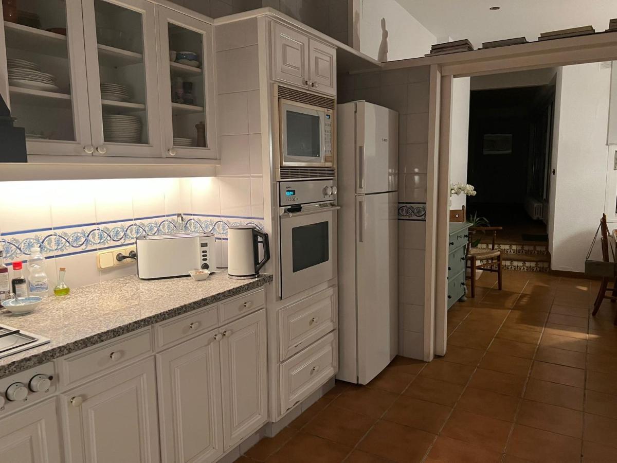 Family Homefromhomees Сан-Фелиу-де-Гишольс Экстерьер фото